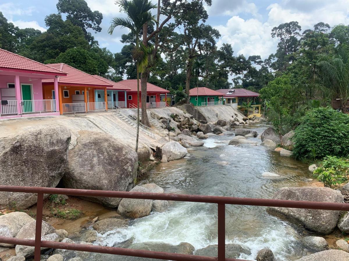 Hôtel Chalet Latip D'Ayer Itam à Kampong Ayer Hitam  Extérieur photo