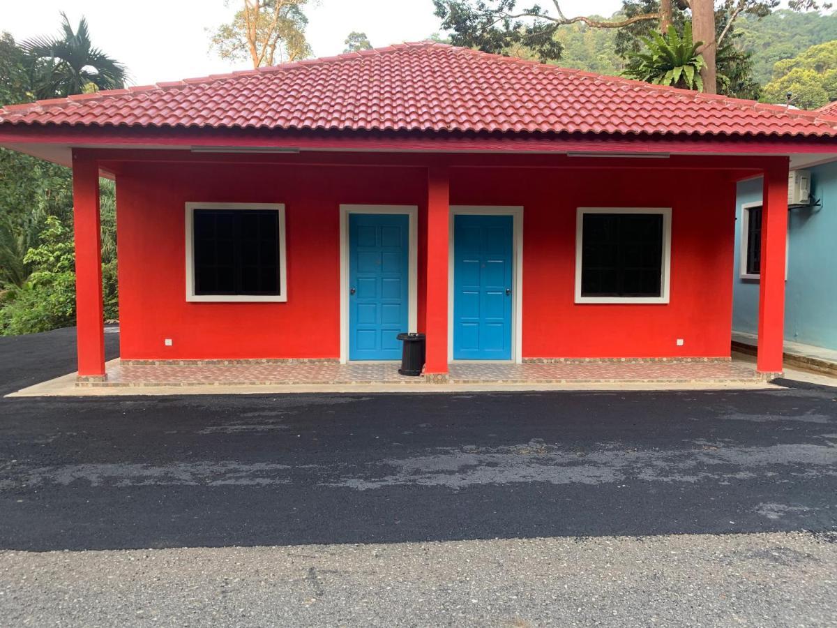 Hôtel Chalet Latip D'Ayer Itam à Kampong Ayer Hitam  Extérieur photo